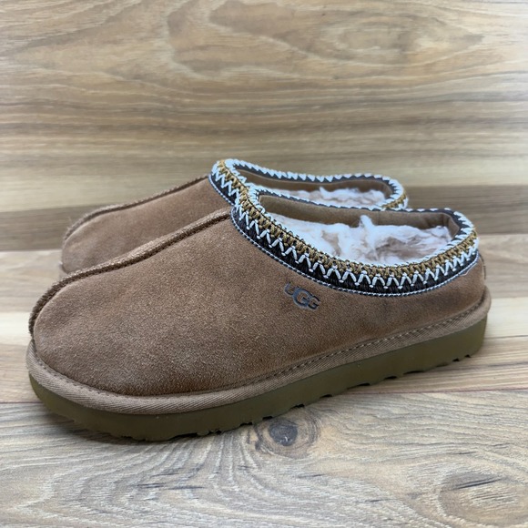 UGG Tasman Womens 7 Chestnut Suede Slippers Shearling Fur Lined Slip On - Picture 1 of 11